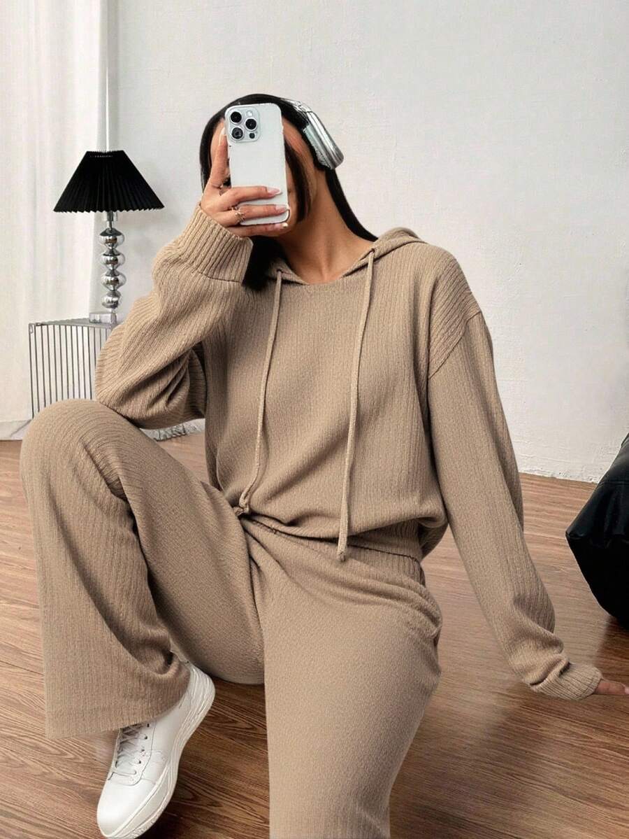 Set Dúo Comfy – Conjunto de Pantalón Palazzo + Sudadera Oversize con Capucha | Estilo Casual, Suave, Acogedor y Trendy para Días Relajados o Street Style - Nude Rayas - Ver 1