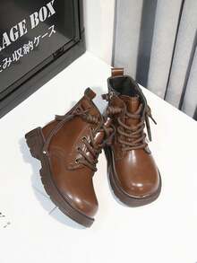 1 Pair Western Style Children's Boots, High-Quality PU Material, Solid Brown Color, Simple & Stylish, Suitable For Boys & Girls Aged 3-15, Soft Lining, Side Zipper Design For Easy On/Off, Thick Sole, Durable, Suitable For Daily Wear, Outings, Parties, Autumn/Winter New Arrival