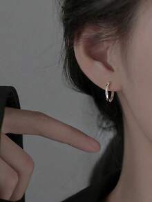 一对镶钻扭纹耳环，时尚奢华女士耳环，轻盈奢华耳环，礼品 - 銀色 - 查看 3