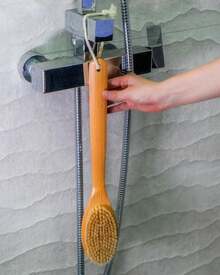EcoGreen ®   – Cepillo Corporal Largo de Cerdas Naturales |   de Madera de Pera |   para Cepillado en o en Ducha |   Exfolia la Piel y Estimula la Circulación. - 1 - Ver 8