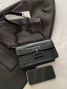 Mini sac à bandoulière rétro mode pour femme, sac bandoulière léger avec chaîne en métal, en matériau PU, sac carré à rabat verrouillable décontracté, sac motif peau de crocodile, sac de shopping pour fille, convient pour les déplacements quotidiens des femmes - Noir - Voir 4