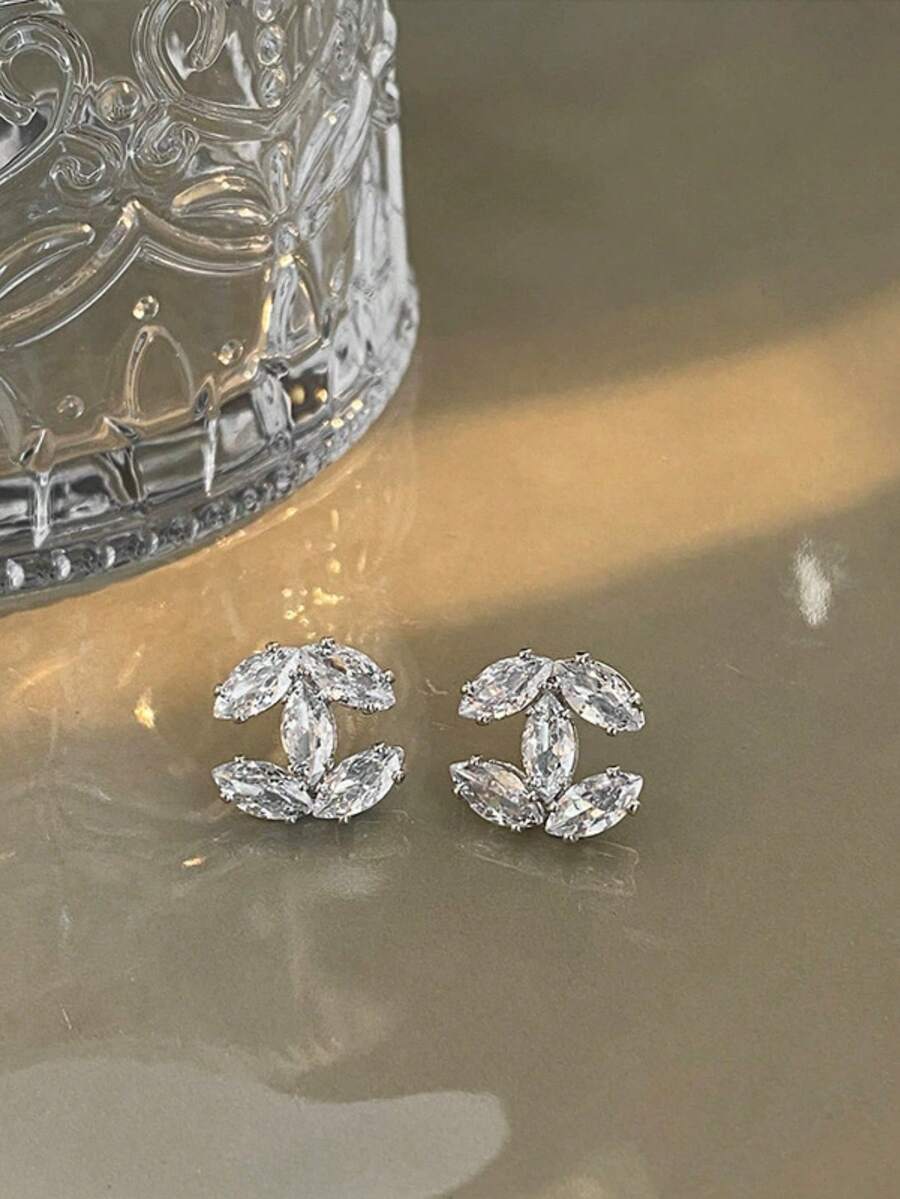 银锆石耳环，优雅可爱的铜镀白金耳环，适合日常佩戴和聚会 - 銀色 - 查看 1