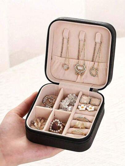 1 件旅行珠宝收纳盒、PU 皮革小型珠宝收纳盒、多功能珠宝收纳盒、珠宝整理和收纳、迷你珠宝收纳盒、化妆品收纳盒、指甲油收纳盒、紧凑型珠宝盒、耳环、项链、戒指珠宝收纳、旅行必需品、巡航必需品、旅行必需品、戒指、项链、耳环收纳、送给女士的完美礼物包、房间装饰、包、化妆包、梳妆台、旅行、化妆包、旅行必需品、收纳盒、收纳、旅行必需品、化妆品收纳盒、化妆包、化妆品收纳盒、收纳盒、洗漱包、桌面收纳盒、化妆包、化妆袋、化妆品收纳、梳妆配件、化妆袋、化妆包、珠宝盒、小袋、化妆刷架、刷子架、香水收纳盒、小袋包