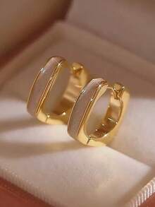 1 Pair Elegant Chic Luxury High-End White Drip Glaze Geometric Minimalist Design Casual Versatile Earrings, Suitable For Women's Daily Commute Wear