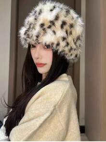 Neue Ankunft modischer vielseitiger schicker koreanischer Version Leopardenmuster Kunstpelz Fischerhut, Frauen Herbst/Winter personalisierter Ohrenschutz Fischerhut