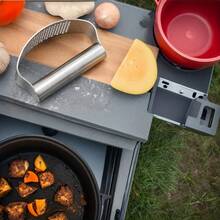 Garlic Press Crusher, Garlic Masher, Stainless Steel Garlic Press, Garlic Chopper, Easy To Clean, Convenient To Carry And Store, Kitchen Gadget, (Suitable All Four Seasons)