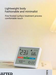 家用温湿度计彩色大显示屏，清晰显示温度、湿度和日历信息，精准监测室内环境变化，电子显示方便查看，营造舒适的生活空间