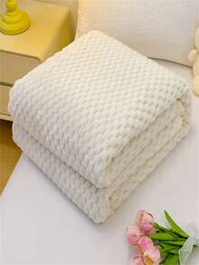 1 Stück einfarbige gestreifte karierte weiche warme Fleecedecke, geeignet für Schlafzimmerdekoration, ganzjährig, Geschenk, bequeme weiche Damenüberwurfdecke, maschinenwaschbar, moderne multifunktionale weiche kuschelige Decke, Weihnachts-, Halloween-Wolldecke als Geschenk, Schlafzimmerdekoration, Picknickdecke, Muttertagsgeschenk, breite gestreifte Kunsthasenfell-Flanell-Überwurfdecke, Entspannungsdecke, kleiner Büroüberwurf