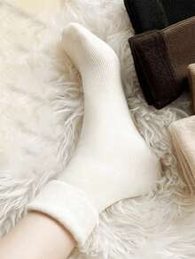 20 Pairs Of Women's Earth Color Snow Socks, Autumn And Winter Vertical Mid-Tube Socks, Fluffy Socks, And Warm Floor Socks With Wool Thickening, Suitable For Everyday Wear And Various Occasions,Random Color