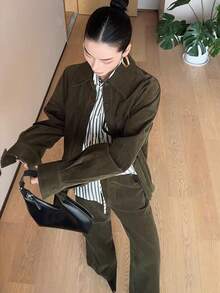 2件套女士圣诞休闲灯芯绒套装，2025秋季新款纯色灯芯绒宽松口袋衬衫和休闲裤套装 - 墨綠色 - 查看 3