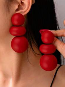 1 par de pendientes de clip con diseño geométrico metálico exagerado