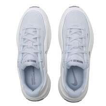 Nike 耐克 UPLIFT SC 女式休闲鞋，轻便舒适简约旅行鞋，低帮系带运动鞋 IB2766-006 - 白金色/水泥灰/山峰白 - 查看 4