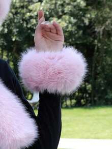 1 par de muñequeras decorativas de piel de conejo falsa para mujeres - Rosa - Ver 2