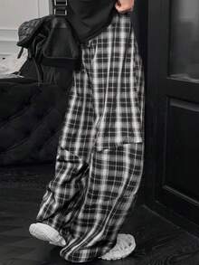 Men's Black & White Plaid Wide Leg Loose Casual Pants - Black and White - View 3