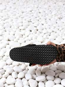 Women's Suede Mule Slippers, Casual Shoes, Flat Slippers, With Metal Buckle Decoration, Round Toe, Non-Slip Rubber Sole, Suitable For Spring And Summer Home Wear And Outdoor Vacations - màu đen - Xem 9