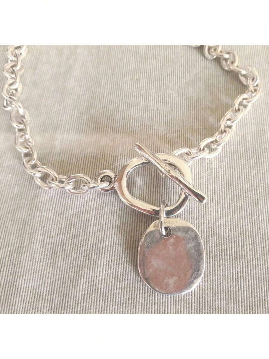 1 pieza Collar colgante minimalista y simple con corazón grueso, patrón de martillado creativo, cadena dorada hecha a mano con patrón retorcido, accesorio de moda para mujer, joyería clásica, regalo de lujo para chica, accesorio para fiesta y amiga, se puede combinar con collares de mujer de plata