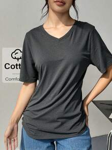 Blusa mujer dama diseño elegante moderno escote favorecedor corte versátil sin mangas estructura cómoda estética ideal oficina salidas casuales eventos especiales imprescindible guardarropa combinar pantalones faldas shorts chaquetas pieza única sofisticada atrevida destacada versátil moderna poderosa flexible refinada estilizada texturas suaves acabados impecables excelente calidad adaptabilidad estilo femenino fuerte impacto visual atractivo diseño actual moda realza personalidad destaca silueta comodidad funcionalidad estética contemporánea - Gris Claro - Ver 1