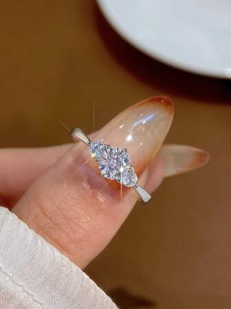 1pc 1 Carat Gorgeous Round Colorless Moissanite Diamond Engagement Ring Fine Wedding Jewelry For Women Wedding Ring Bridal Jewelry For Promise Ring