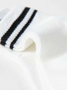 Disney 5双装儿童中筒袜，汽车卡通图案，黑白条纹，可爱图案设计，时尚休闲透气学生袜，适合日常穿着、返校季、节日礼物，袜子 - 彩色 - 查看 7