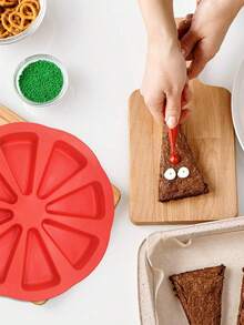 1pc Silicone Triangle Cake Mold,Silicone Triangle Cake Pan, 8 Cavity Pizza Scone Mold,Silicone Scone Pan,Non-Stick Cake Baking Mold,DIY Cake Baking Mold,Baking Products,Kitchen Tools,Home Gifts,Beginner's Items