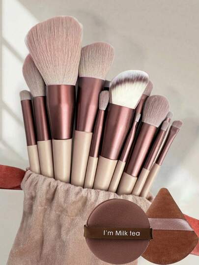 Juego de 13 piezas de brochas profesionales para maquillaje facial: brocha para base de maquillaje biselada y cónica, brocha para contorno, brocha para rubor, brocha para polvos, brocha para sombras de ojos, brocha para corrector, brocha para iluminador, brocha para difuminar + 2 esponjas marrones para maquillaje, sombras de ojos, base, BB cream, corrector - Herramientas de maquillaje suaves todo en uno para mujeres, fáciles de llevar, set para viaje, regalo para mujeres y niñas de color aleatorio