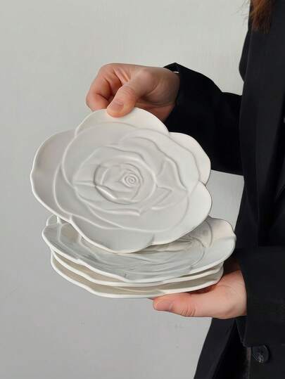 1/2/4pcs Asymmetrical Ceramic Rose Dessert Plates, Minimalist European Style Flower Shaped Ceramic Serving Dishes, Multi-Pack For Home Snacks, Fruit, Cake, Halloween Candy, Christmas Treats, Afternoon Tea With Coffee