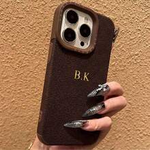 奢华皮革字母元素个性化定制姓名首字母手机壳，兼容 17/16/15/14/13/12/11 Pro Max/17/Air；奢华月坑图案仿皮软后盖，兼容 16/15/14/13/12/11 Pro Max；3D DIY 字母雕刻，生日、节日礼物，季节精选，2025手机壳，照片定制手机壳，三月生日周年纪念礼物 - 咖啡棕 - 查看 28