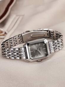 1 件时尚青少年不锈钢表带石英表，带方形表盘和标记，适合作为生日、毕业礼物