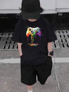 ‌Camiseta Infantil Niño Verano 2025 Estilo Gamer, Estampado de Mando de Juegos con Colores Vibrantes,  Moda Infantil para Niños‌ - Negro - Ver 1