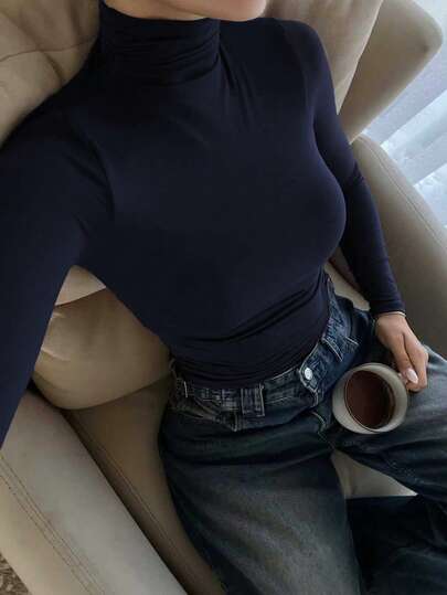 Women's Basic Minimalist Vintage Coin Pattern Elegant Casual Turtleneck Long Sleeve Knit Undershirt, Autumn