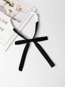 1朵手工制作的窄款小长茎时尚领花，适用于JK制服、连衣裙和圣诞装饰