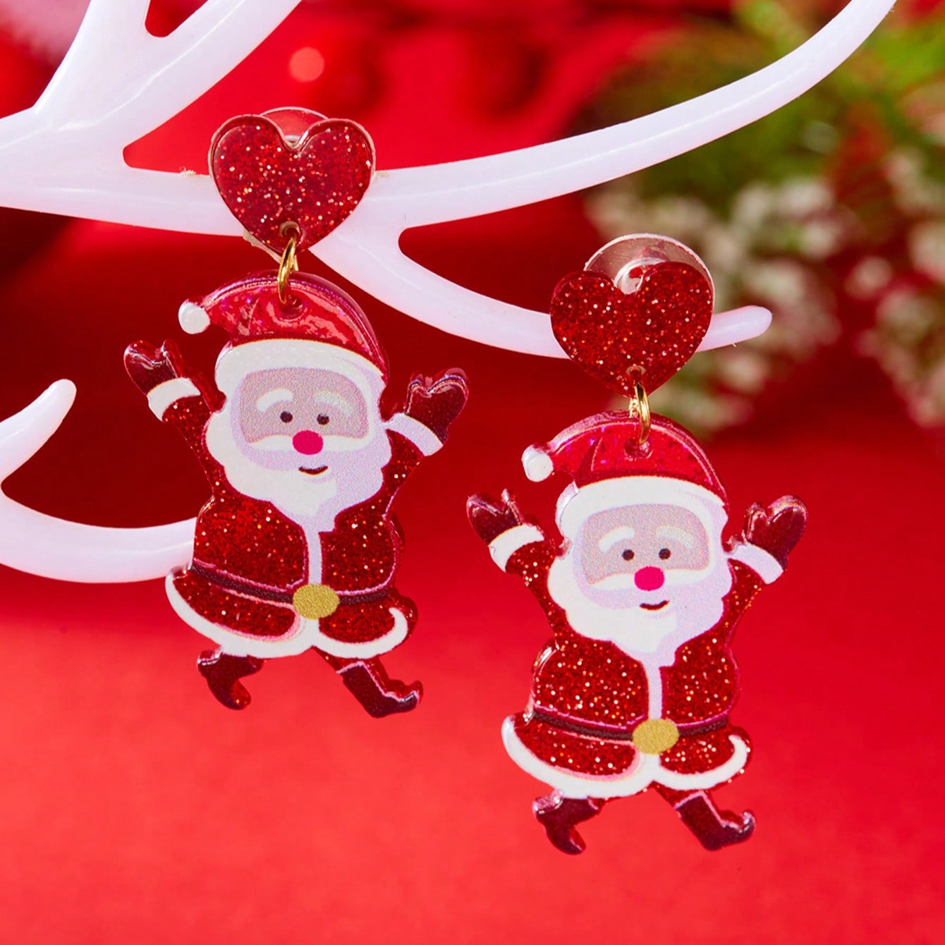 1 Pair Cute Cartoon Santa Claus Acrylic Earrings From Europe And America, Christmas Gift Earrings (Greeting Card Not Included)
