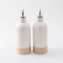 1/2 件陶瓷橄榄油分配瓶，430 毫升/15.2 盎司现代简约风格橄榄油和醋分配瓶，带不锈钢倒油器，适用于储存醋、酱油、咖啡糖浆、液体、乔迁和节日礼物 - 彩色 - 查看 15