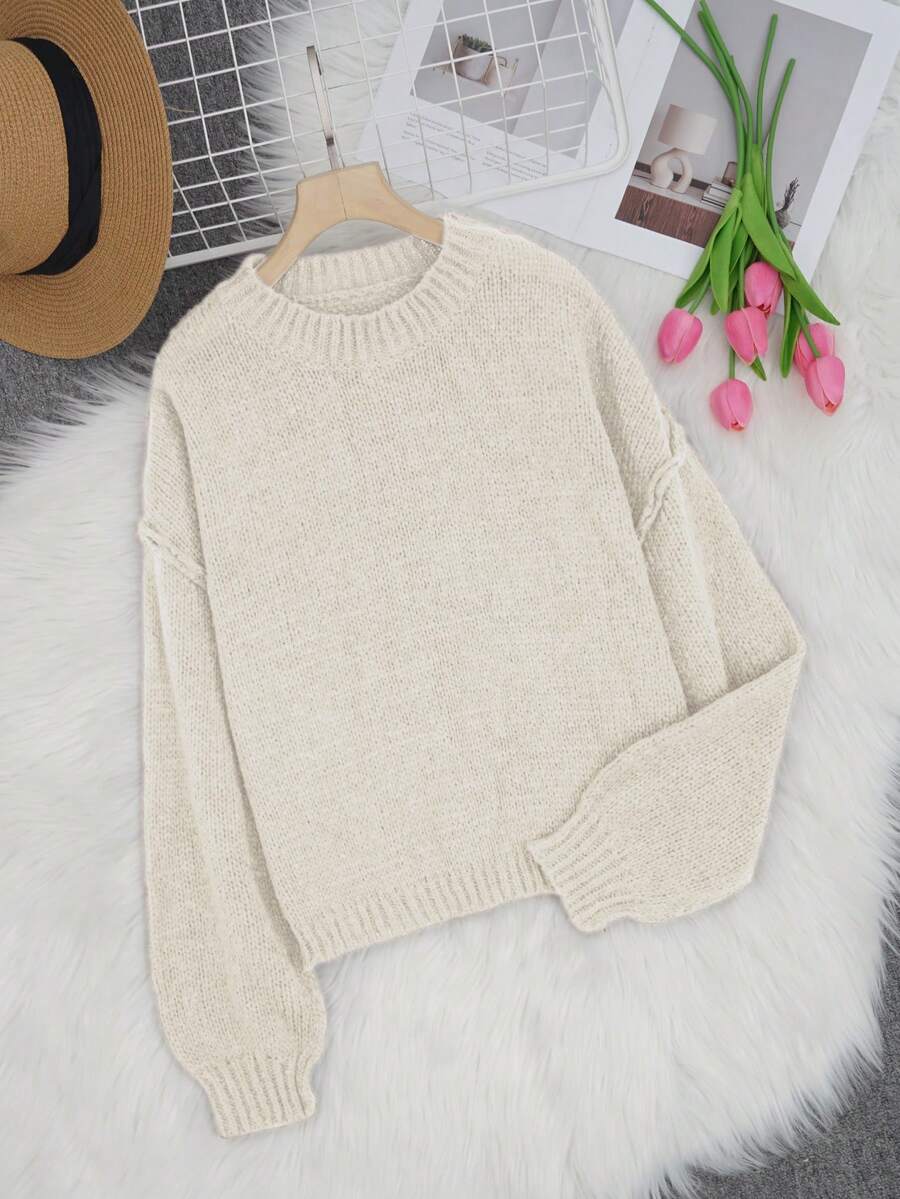 Nova chegada da moda outono/inverno, suéter feminino estilo francês, costura exposta, caimento quadrado, volta às aulas, moderno, traje para professora, suéter dos anos 70, para deslocamento diário, minimalista, roupa de escritório, retrô, simplista, francês, suéter de cor sólida, blusa de outono estilo vintage, verde, suéter para professora, gola redonda, manga comprida com ombros caídos, suéter feminino casual verde com ombros caídos e manga comprida, adequado para agasalhos - Branco - Ver 1