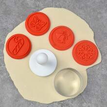 Assorted Round Christmas Cookie 3D Molds And Stamps, Silicone Christmas Baking Stamps, Cartoon Kitchen Birthday Party Supplies, Holiday Baking Tools, Reusable Lightweight Stamps, Multifunctional Baking Accessories