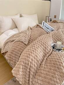 1pc Solid Color Striped Plaid Soft Warm Fleece Blanket, Suitable For Bedroom Decor, All Seasons, Gift, Comfortable Soft Ladies Throw Blanket, Machine Washable, Modern Style, Multi-Purpose, Soft Texture, Christmas, Halloween Wool Blanket Gift, Camping Blanket, Mother's Day Gift, Wide Stripe Faux Fur Flannel Throw Blanket, Leisure Nap Blanket, Office Small Throw