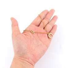 1pc New Minimalist Letter & Horseshoe Pendant Necklace, Stainless Steel Chain, Women - Golden Stainless Steel - View 3