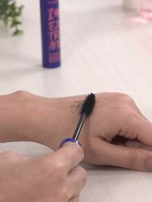 Essence I LOVE EXTREME Mascara - Waterproof, Volumizing Fiber, Lightweight & Clump-Free, Smudge-Proof, Extreme Volume, Length & Curl, Separates Lashes, 12ml/0.4 Fl Oz - Volume Mascara Waterproof - View 7