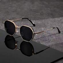 1 par de gafas de moda con marco pequeño y poligonal de estilo retro, patas de metal unisex minimalistas y versátiles para vacaciones, fiestas y uso diario