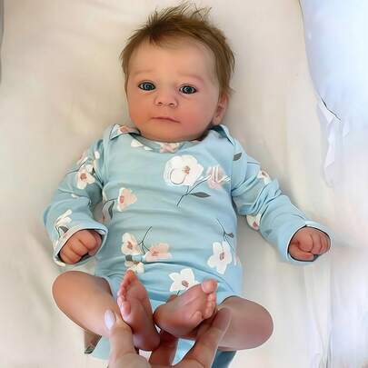 16 Inch Lifelike Reborn Baby Doll - 40cm Soft Cloth Body Newborn Lifelike Baby Doll - Birthday Gift / Christmas Gift For Children Over 3 Years Old