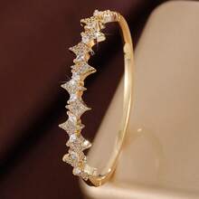 1件装时尚个性化四角星图案镶嵌立方氧化锆女士手链，休闲礼品设计 - 彩色 - 查看 3