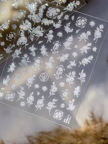 Glänzende geprägte Vintage Mondlicht Rose Blume 5D Nagel Aufkleber Weiße botanische Blütenblätter Bezaubernde florale Motive Gotisch Elegant Maniküre Kunst Selbstklebende Aufkleber Dekoration