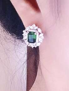 一对奢华立方氧化锆耳钉，适合婚礼、派对、订婚、周年纪念、情人节等场合，是送给女性的绝佳礼物。 - 1# - 查看 2