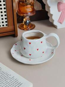 1 zestaw ceramicznych filiżanek do kawy w kształcie serca ze spodkiem, minimalistyczny ceramiczny kubek i talerzyk, ceramiczny kubek, filiżanka do popołudniowej herbaty, talerzyk na przekąski, domowy kubek na wodę, kubek prezentowy, odpowiedni na każdą porę roku