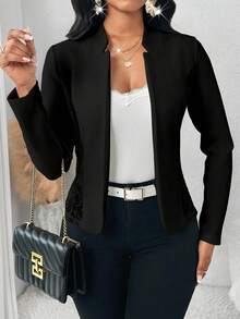 بلوزة نسائية أنيقة للحجم الكبير ذات لون أحادي مفتوحة من الأمام، خريفية