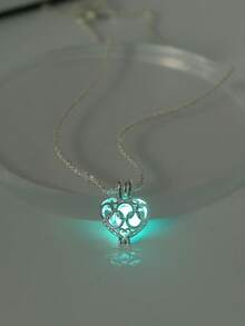 1pc Fashionable Silver-Plated Copper Shiny Bling Chain With Glow-In-The-Dark Heart Pendant Necklace, Suitable For Women's Daily, Party, Vacation, And Date Occasions