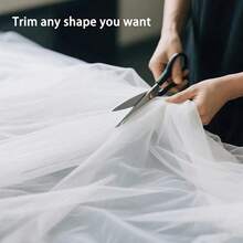 1 件，50 米优雅白色雪纺薄纱面料 - 可用于制作各种尺寸的浪漫拱门和悬挂装饰，适用于订婚、婚礼、情人节和其他场合 - 也适用于户外庆典、新娘派对、宴会和招待会、婚礼装饰；营造浪漫氛围；透明涤纶材质，婚礼装饰 - 白色 - 查看 9