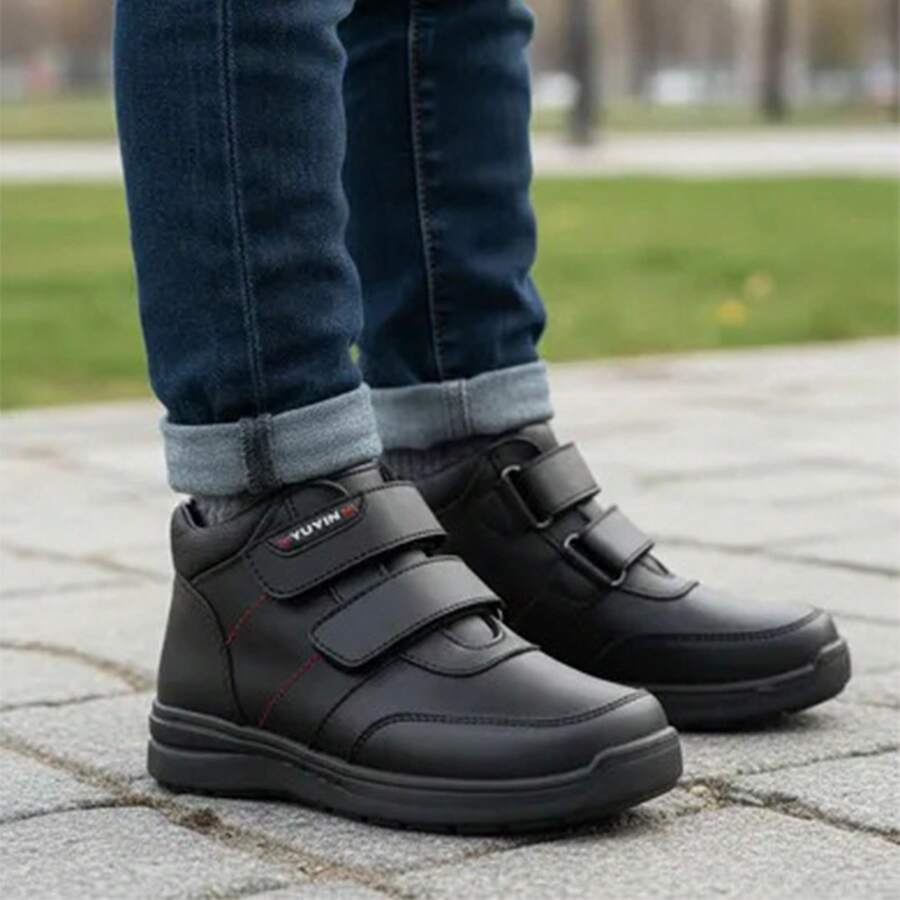 Botín Escolar Yuyin Para Niño 24352 Negro, Botas Cómoda De Vestir Para Niños Ligera Ajuste De Doble Broche, Calzado Estilo Bota Escolar Antiderrapante para la Escuela - Negro - Ver 1