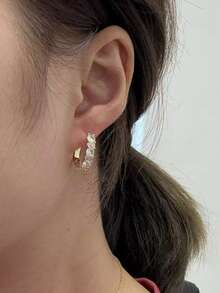 1 Pair Fashionable Copper Cubic Zirconia Geometric Round Hoop Earrings, Luxury Elegant Gift For Women