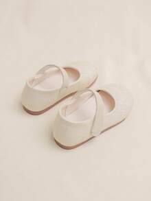 1 Pair Fashionable Minimalist Elegant Solid Color Hook And Loop Princess Flat Shoes For Kids, Suitable For All Seasons - Apricot - View 4